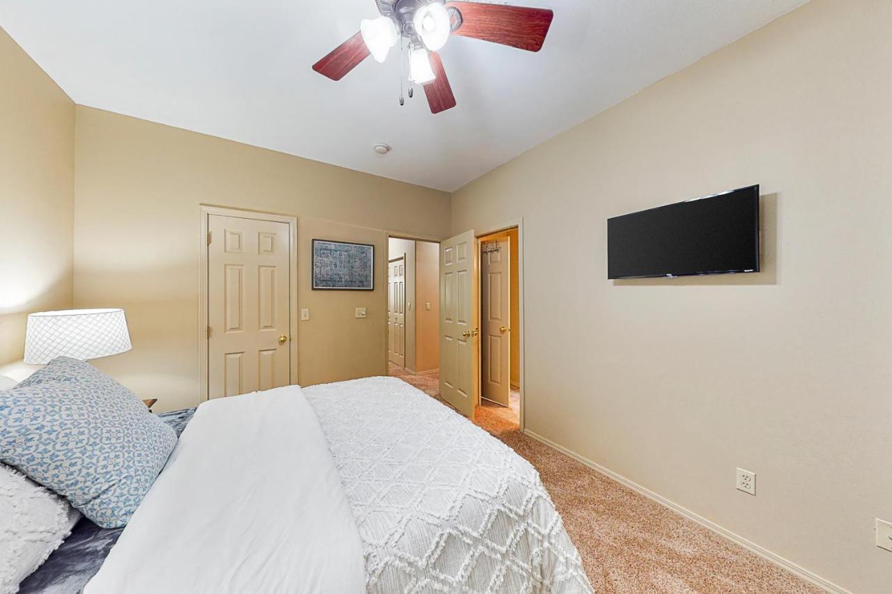 Stonebridge Hideaway Apartment Branson West Exterior photo